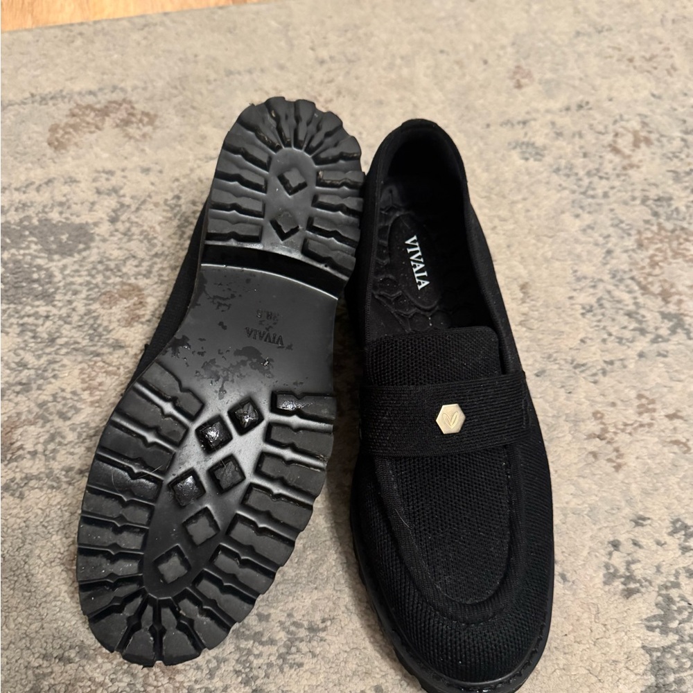 NEW VIVAIA Women's Black Loafers - Picture 3 of 6